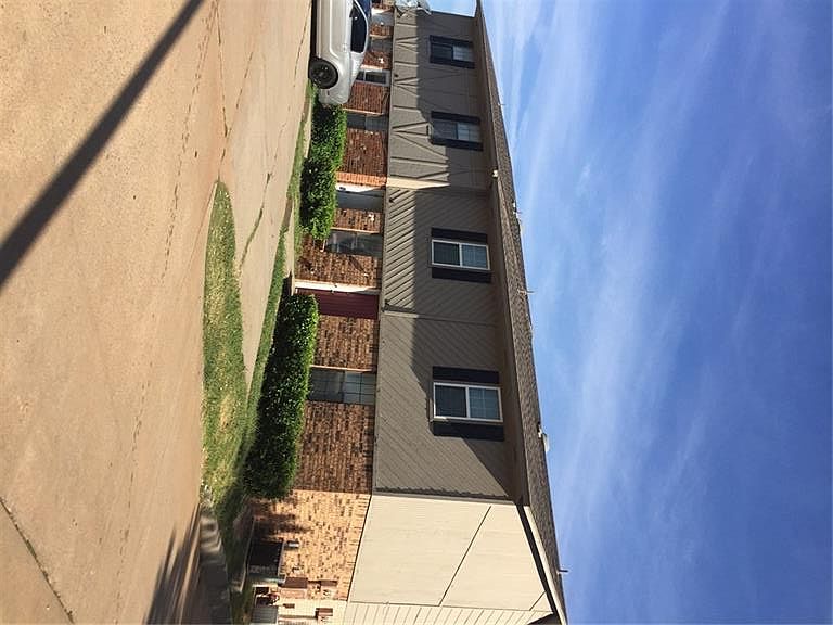 1st image of 816 SW 63rd St