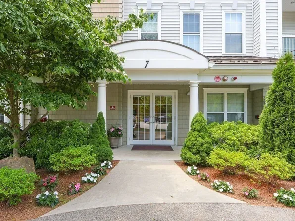 7 Morgan Dr Unit 309, Natick, MA 01760