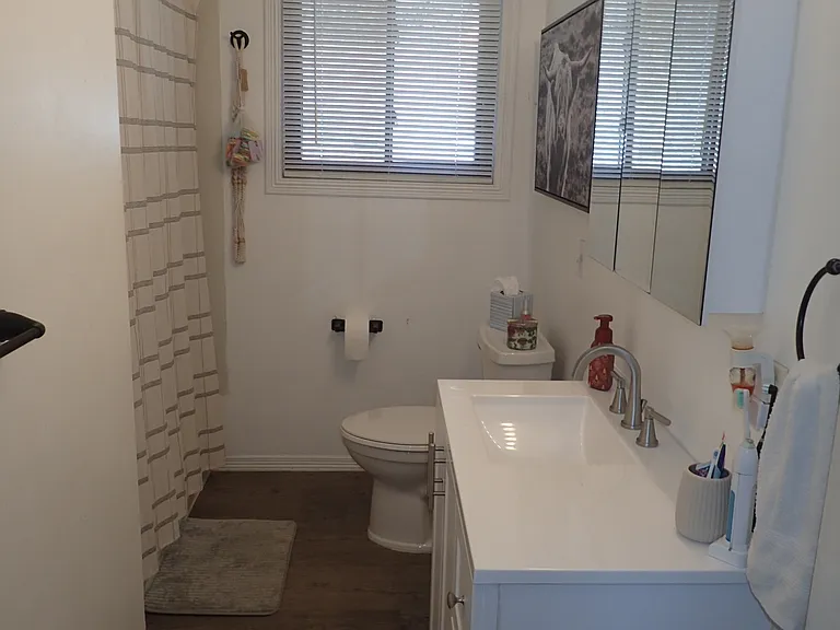 58 Dorman Ave — Photo 36