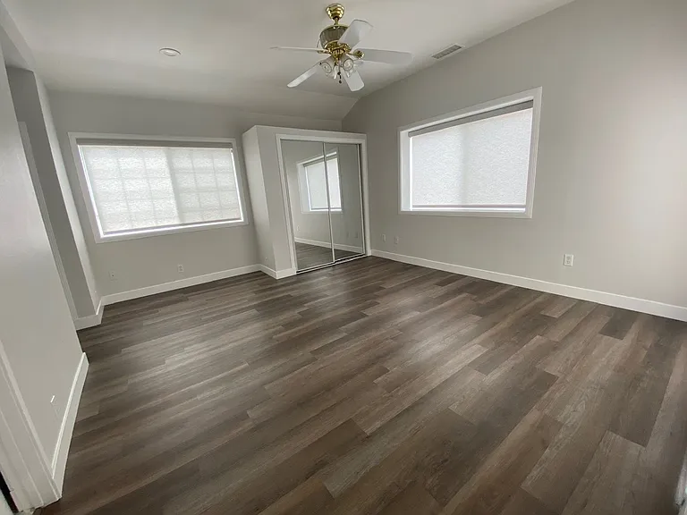 2363 Bloomdale St — Photo 15