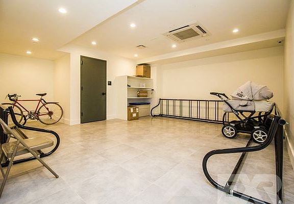 5th image of 230 Newkirk Ave #33A
