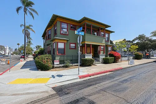2200 Island Ave Photo 1