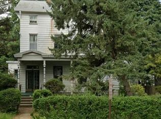 26 S 1st Ave, Highland Park, NJ 08904