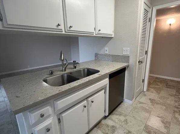 1015 Lakeside Dr., 1015 Lakeside Dr APT 4, Red Bluff, CA 96080