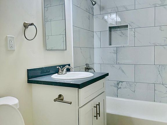 3rd image of 130 Eaton Way APT C
