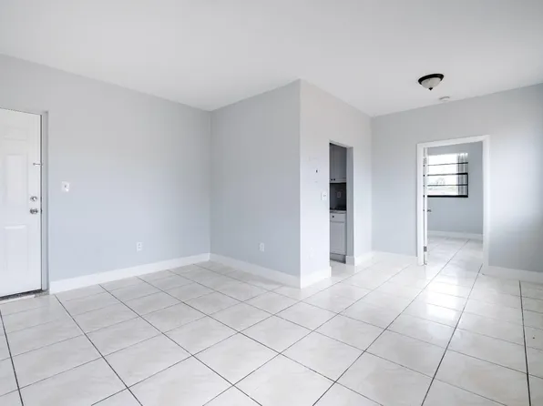 845 SW 4th St #7, Miami, FL 33130