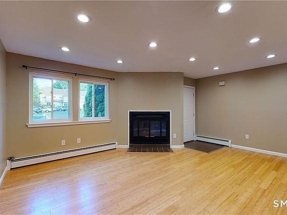 4th image of 60 Old Town Road #74