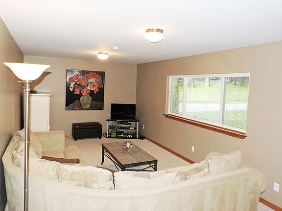 Family room off the kitchen