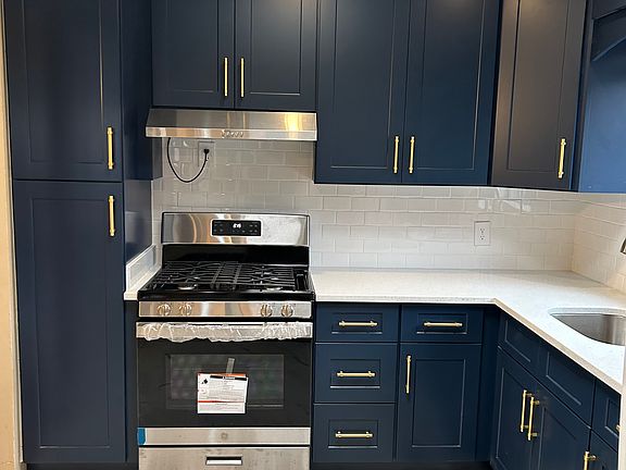 2nd image of 1460 E 84th St Floor 3
