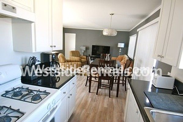 2nd image of 633 Manhattan Beach Blvd #B