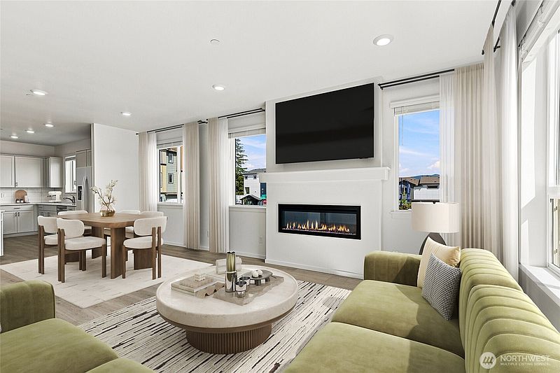3rd image of 1210 Tacoma Court NE #4