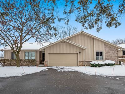 1905 Country Ln, Lake Orion, MI, 48360