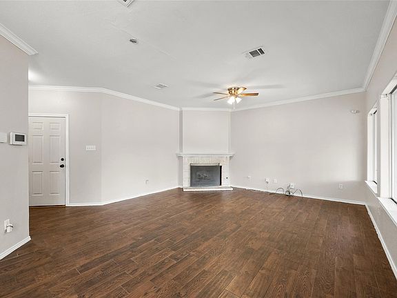 4th image of 13217 Rochester Ln