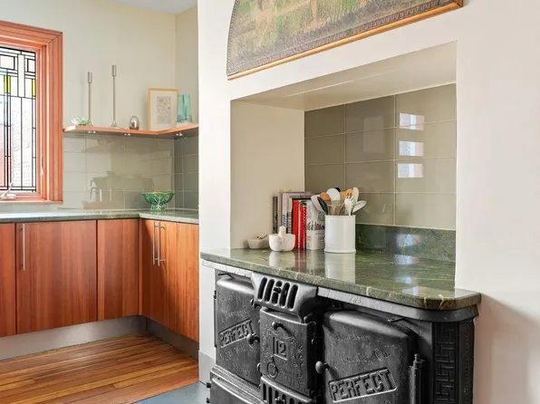 265 West 139th Street image 7 of 24