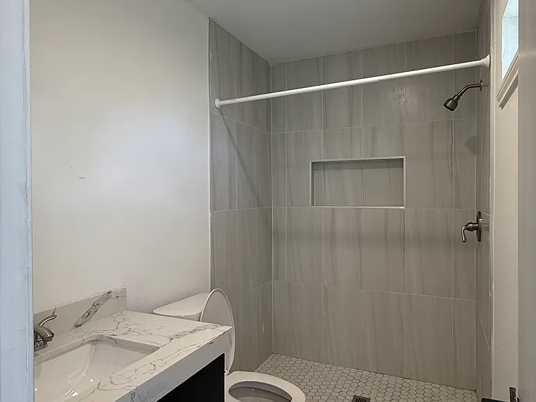 1485 Guadalajara Ave — Photo 11