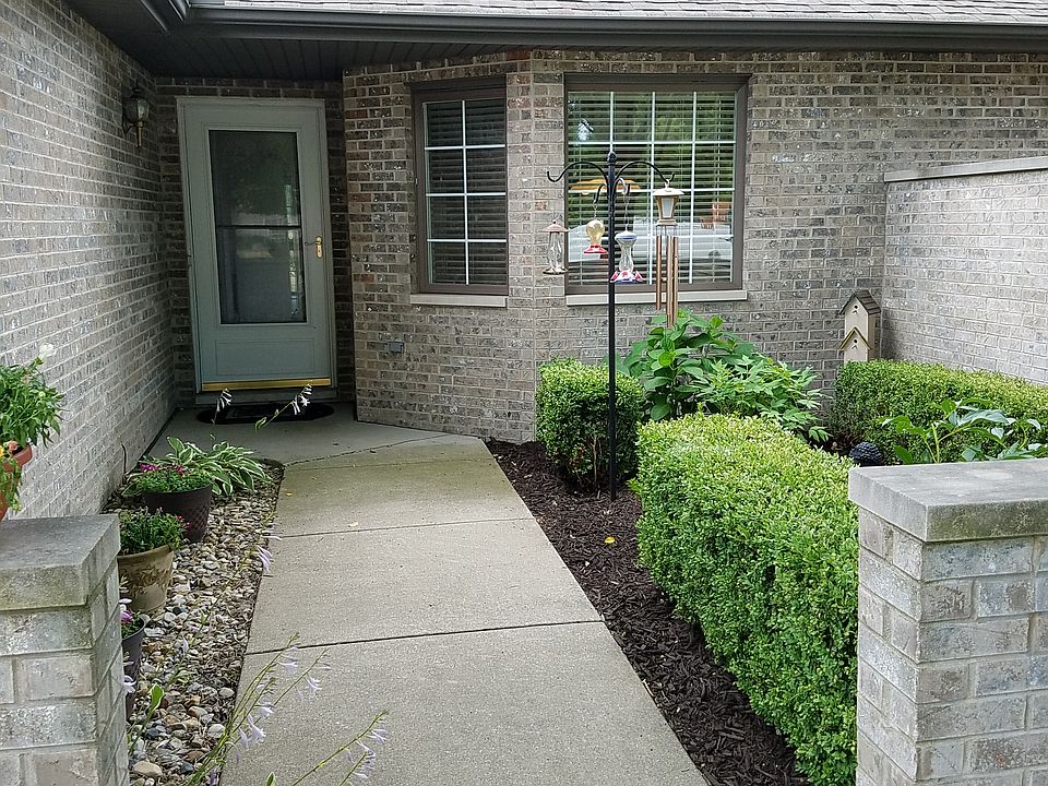 Entry and garden area