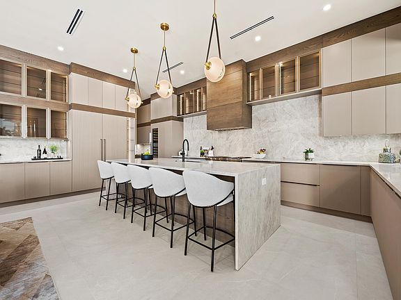 5th image of 1123 SW 21ST Street