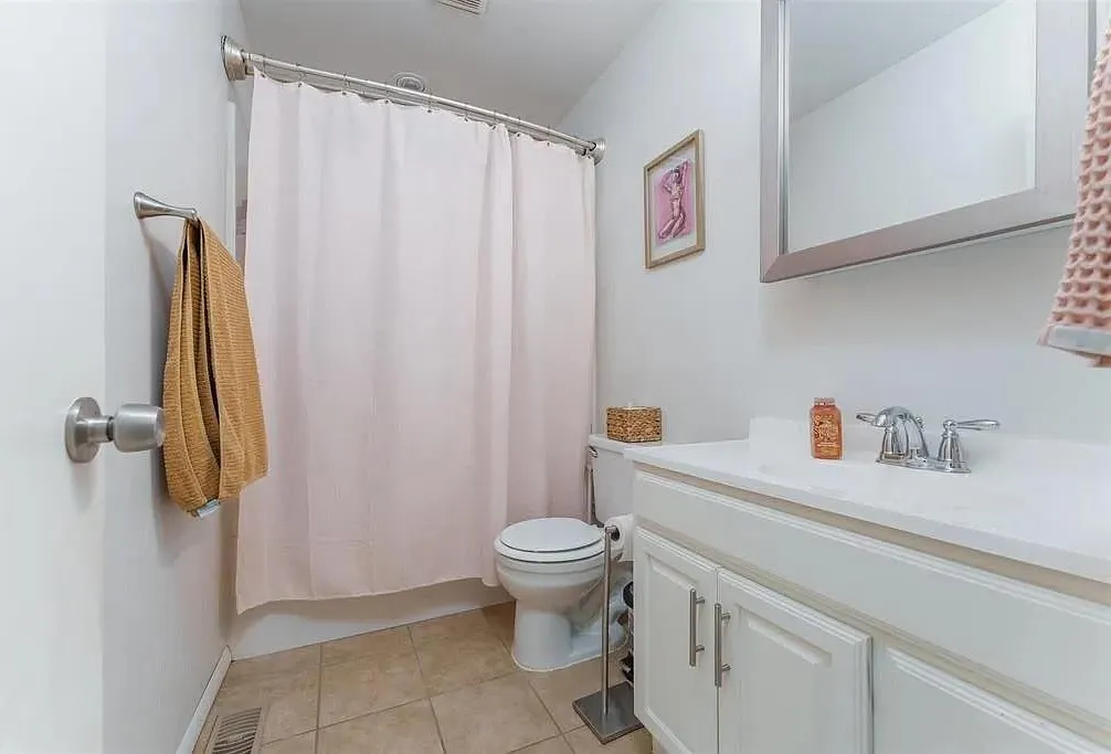 3 bed, 1160 sqft, $1,550 — Photo 4