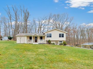 40 Woodfield Dr, Shelton, CT 06484