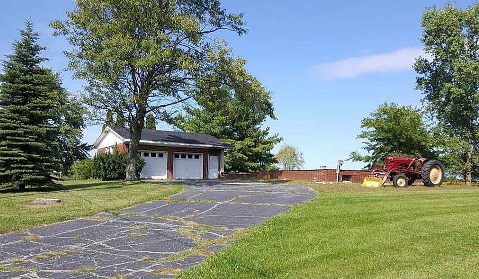 1st image of 344 N Croswell Rd
