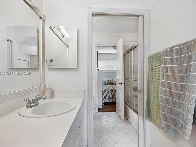 14207 SW 121st Pl — Photo 21