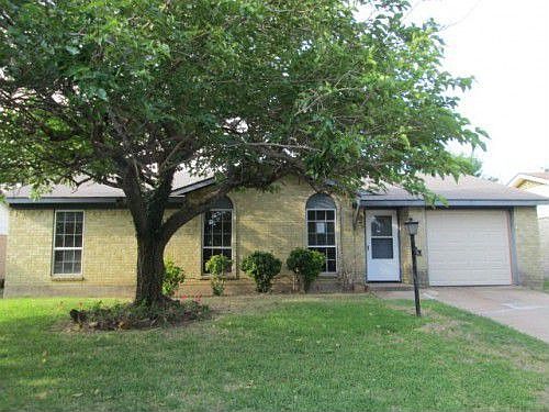 1st image of 1713 Waggoner Dr