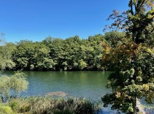 404 Canistear Rd, Stockholm, NJ 07460