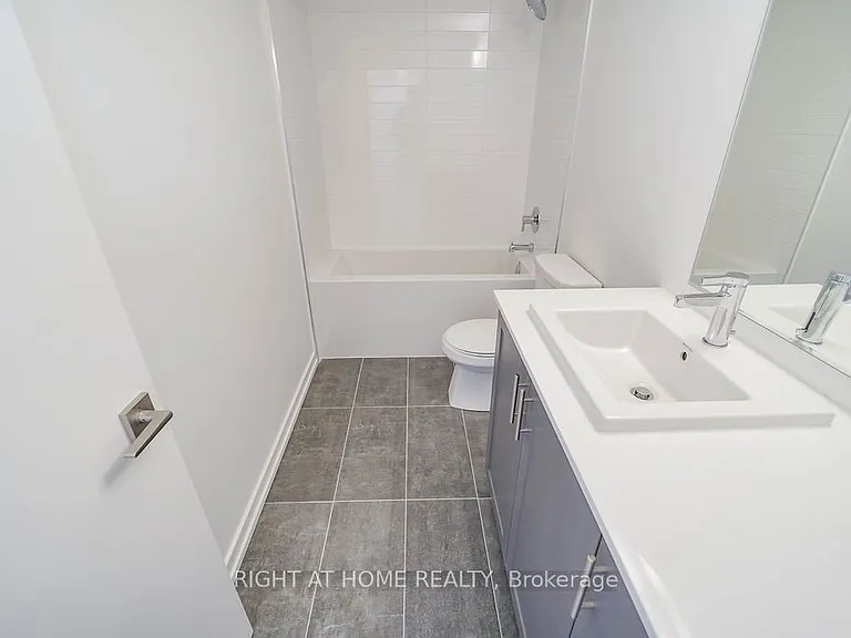 11 Lytham Green Cir #11 — Photo 25