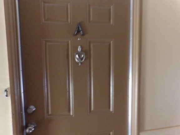 4th image of 170 Kendall Ave APT A