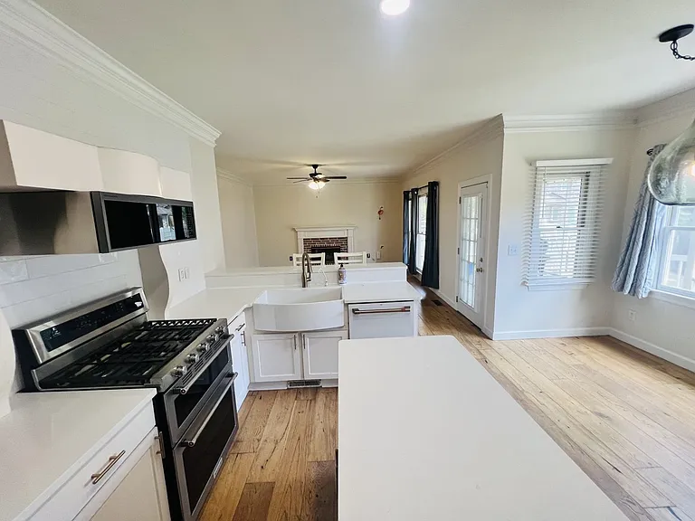 1822 Gallop Dr SE — Photo 3