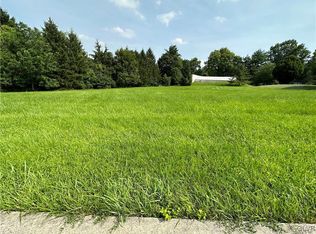 4125 Ford Dr, Emmaus, PA 18049