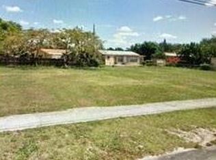 1939 NW 82nd St, Miami, FL 33147