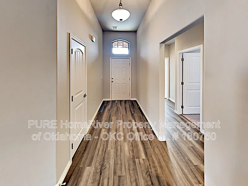 4 bed, 2.0 bath, 1773 sqft, $1,775 — Photo 2