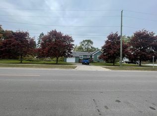 909 S 1st Ave, Alpena, MI 49707