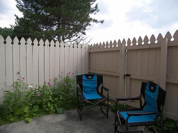 4th image of 7913 Verandah Ct