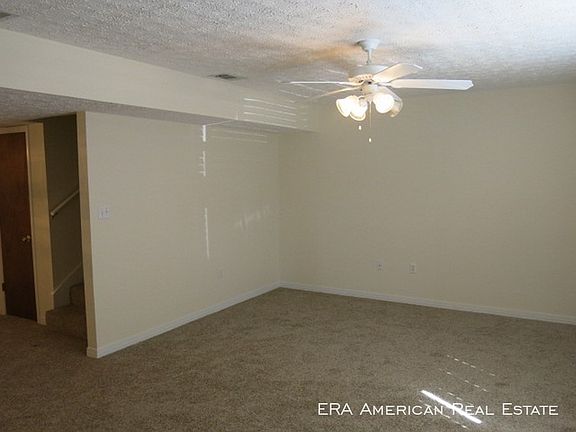 3rd image of 45 Chatelaine Cir SE