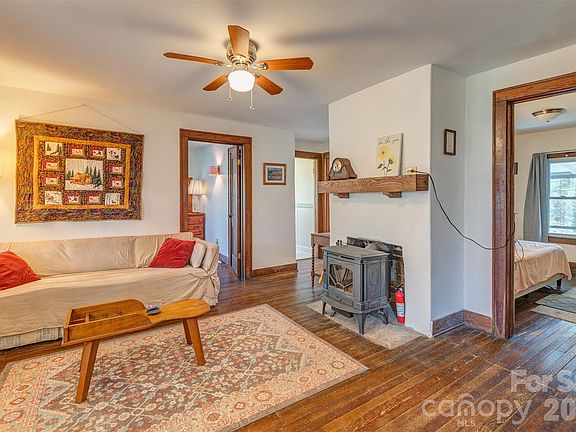 4th image of 99 Salisbury St
