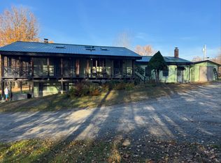 115 Vacation Estates Ln, Farmington, ME 04938