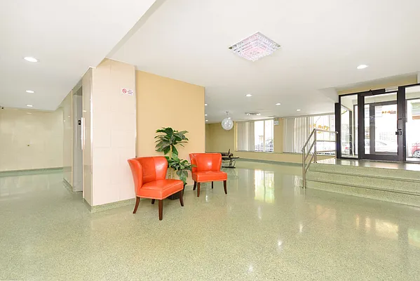 Sold by Keller Williams Realty Landmark | media 14