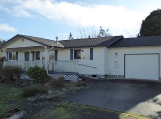 101 Maple Dr, Port Townsend, WA 98368