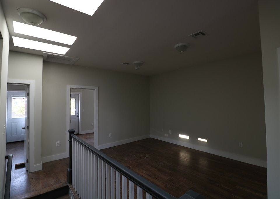 1st image of 17 Grattan St #Pool
