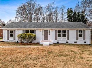 1606 Maple Ridge Ct, Greensboro, NC 27455