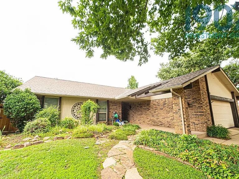 4405 Manchester Ct — Photo 4