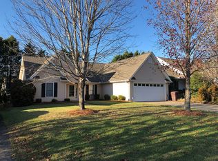 202 Grand Oak Cir, Pendleton, SC 29670