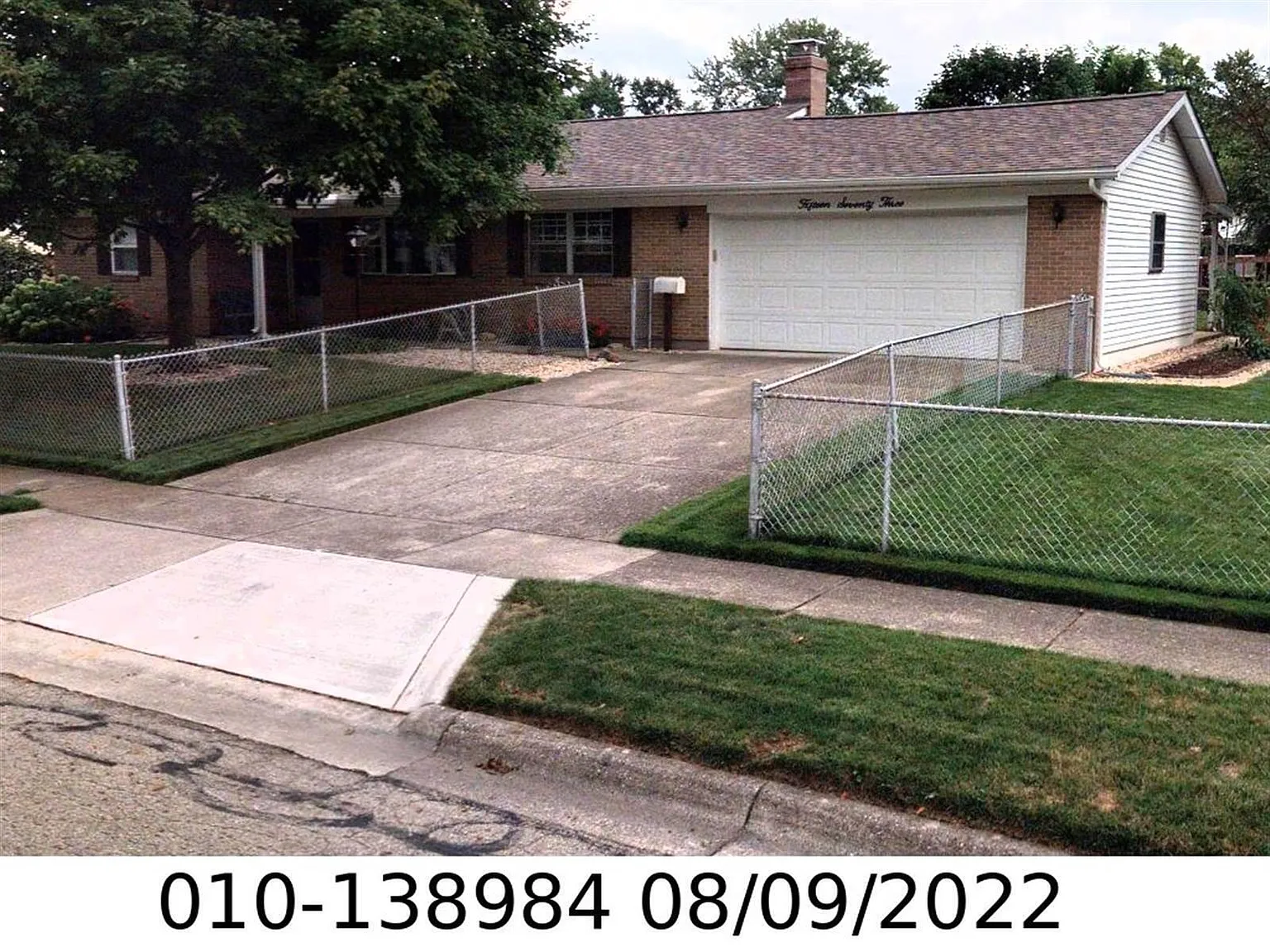1573 Calgary Dr photo 1