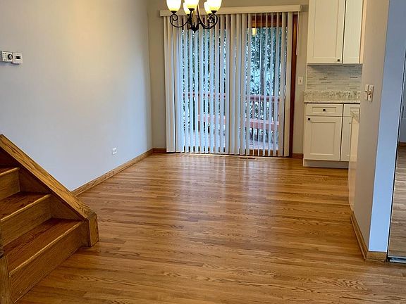 5th image of 5S731 Meadow Lake Ct