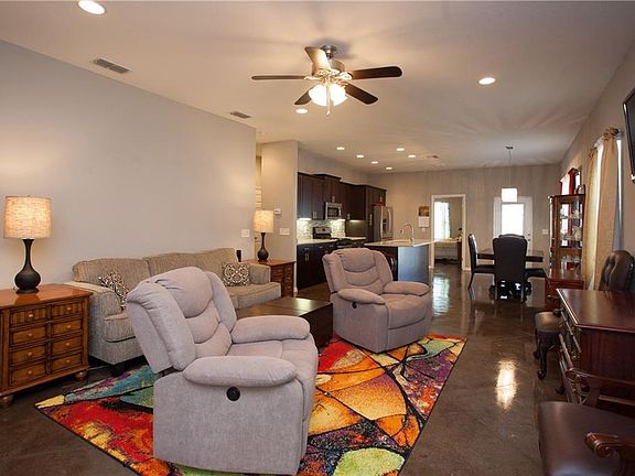 3rd image of 3185 Whispering Trails Ave