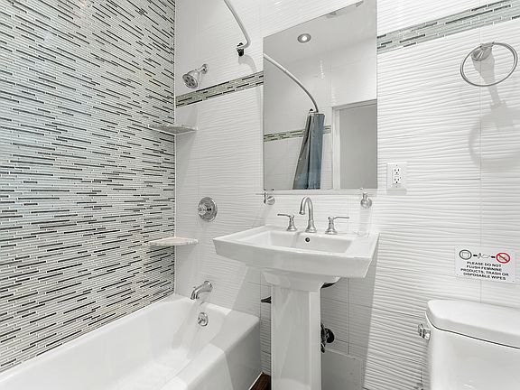 3rd image of 153 E 33rd St APT 2