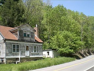 2nd image of 456 Peters Run Rd