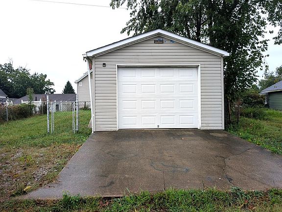 4th image of 809 Harding Ave